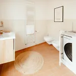 Casa Enzo - Near The Centre 3* Modena