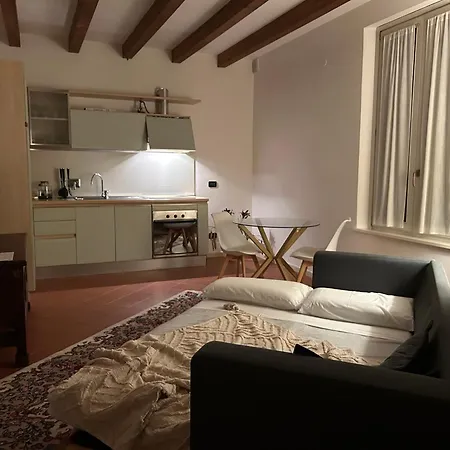 Bed & Breakfast Casa Enzo - Near The Centre