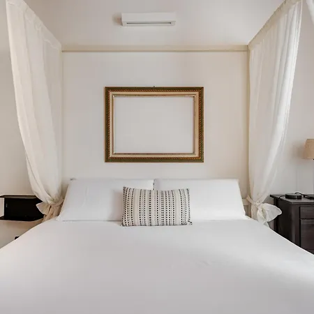 Casa Enzo - Old Town & Station - Ac, Free Parking - Family & Business Panzió 3*