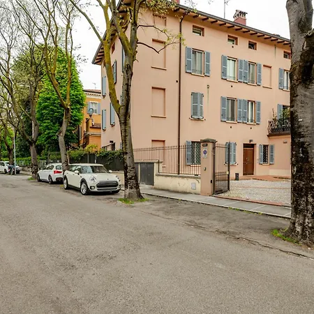 Panzió Casa Enzo - Old Town & Station - Ac, Free Parking - Family & Business Modena