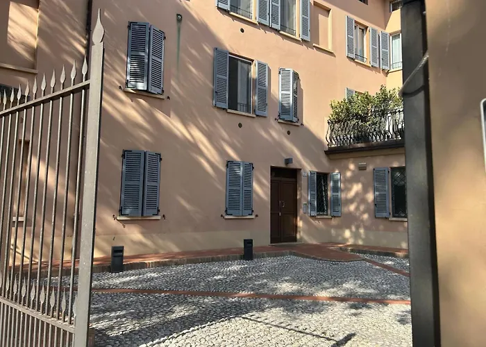 Casa Enzo - Near The Centre Bed & Breakfast 3*