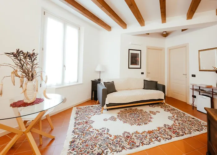 Bed & Breakfast Casa Enzo - Near The Centre